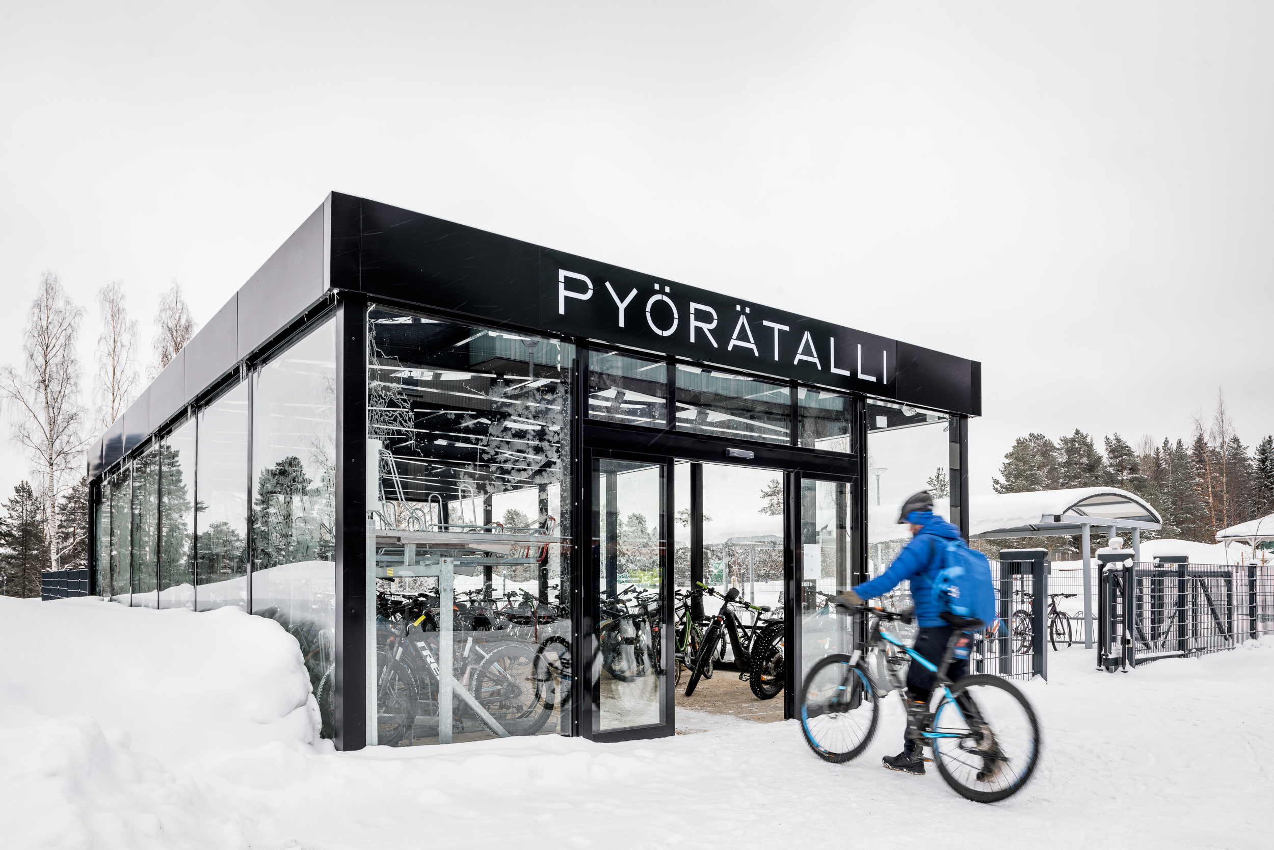 Vädertätt Cykelgarage i Finland