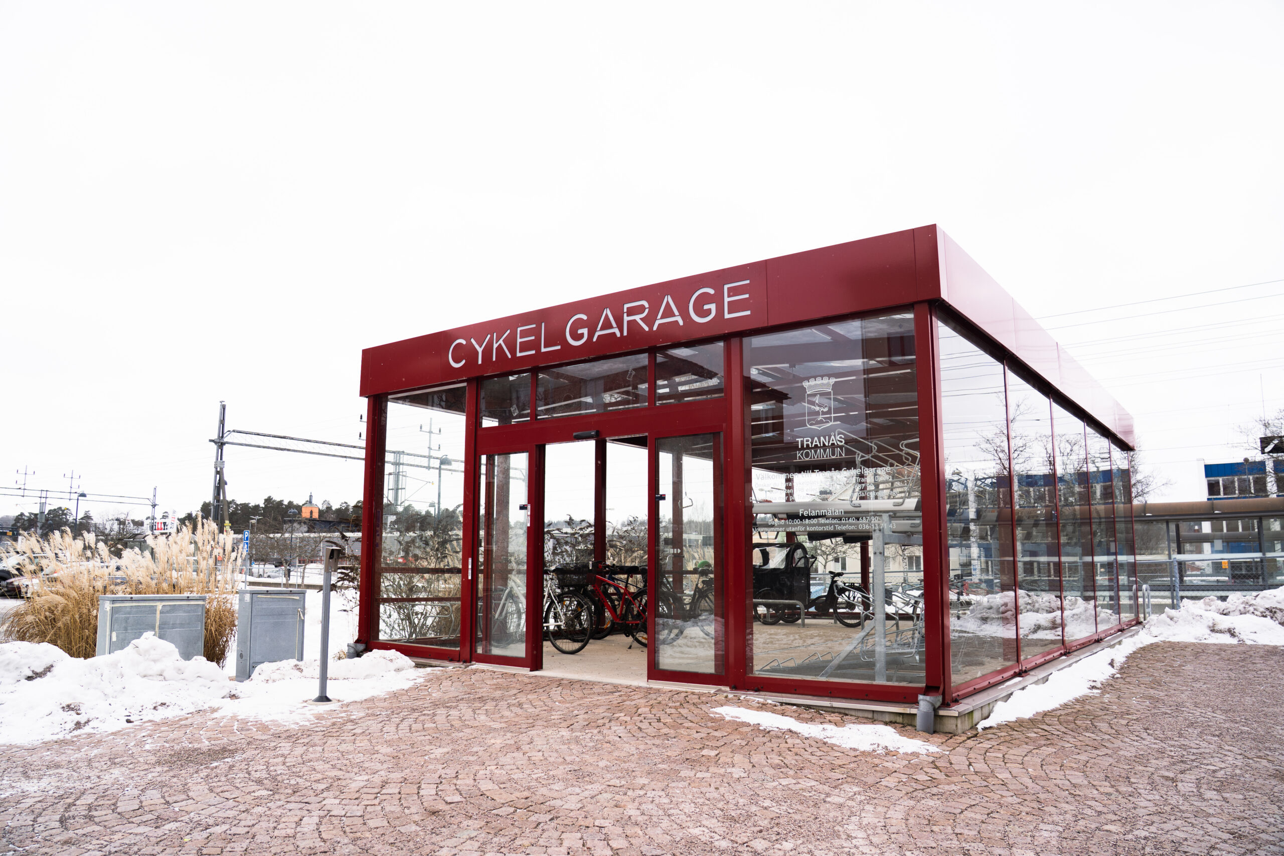 LINK Cykelgarage integrerat vid Tranås resecentrum som del av stadens mobilitetsnav.
